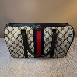 Gucci
GG Supreme Boston Bag- Vintage